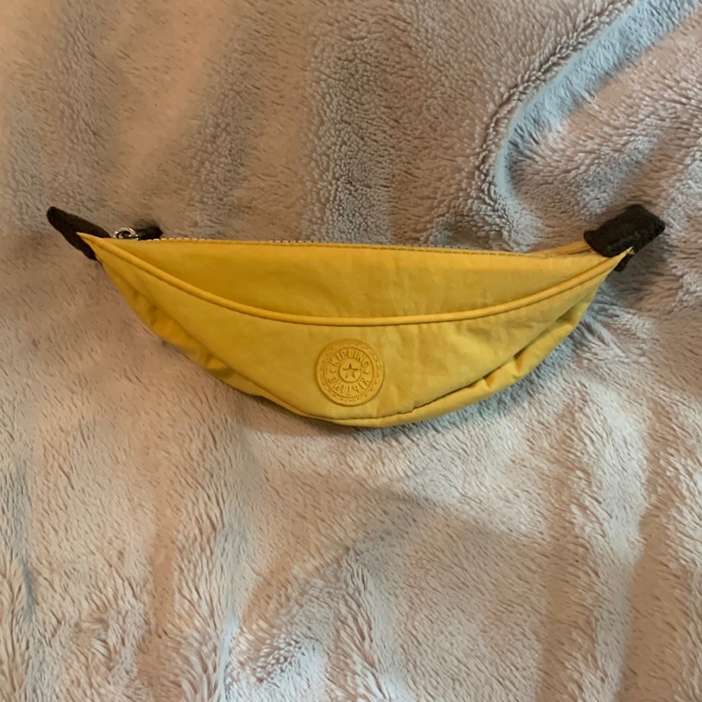 Kipling - Banana pencil case
